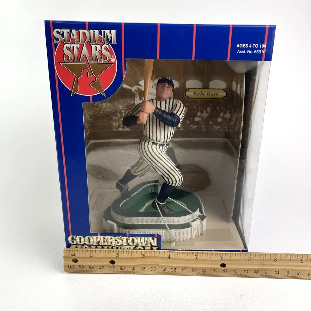Starting Lineup Cooperstown Collection Stadium Stars Babe Ruth 1997